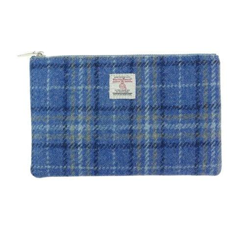 MoodCompanyNL - Etui Berneray Lichtblauw geruit - 22 x 14 - Harris Tweed - Glen Appin of Scotland - 5060959027577