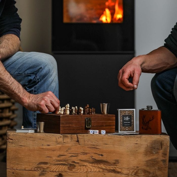 MoodCompanyNL - Game Set met Heupfles Edelhert - Top Cadeau - Selbrae House Scotland - 5061040753139