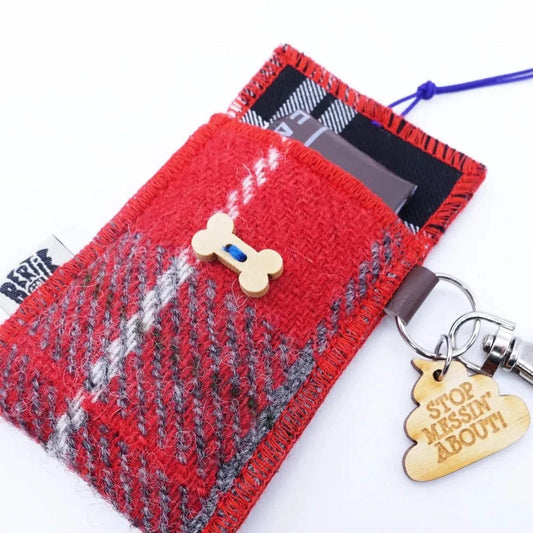 Harris Tweed Houder voor hondenpoep zakjes Rood by MoodCompanyNL