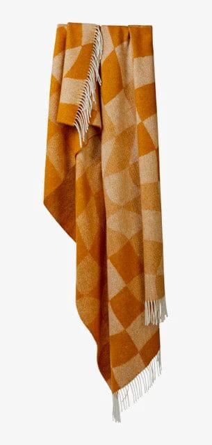 MoodCompanyNL - Plaid Bijou goud - 150x183 - Nieuw Wol - Tweedmill UK - 5060958302903