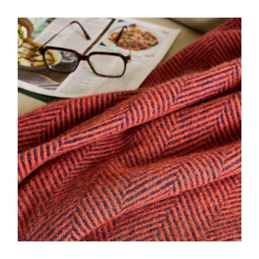 Mood Company - Plaid Herringbone Flamingo & Navy - 150x183 - Nieuw Wol - Tweedmill UK - 5060958306185