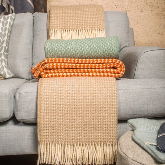 Plaid Waffle Lichtbruin (Oatmeal) - 140x240 - Nieuw Wol - Tweedmill UK by MoodCompanyNL
