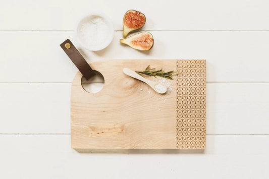 Serveerplank GEO Small met leren handvat - 30x20 - Scottish Made by MoodCompanyNL