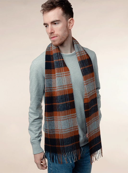 Sjaal Briggate Blauw Roestbruin-rood (Navy-Rust) - Meriono Lamswol - 25 x 190 - Bronte by Moon Scotland by MoodCompanyNL