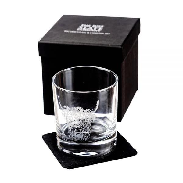 Whiskyglas Gegraveerd met Schotse Hooglander en leistenen onderzetter - Just Slate Company Scotland by MoodCompanyNL