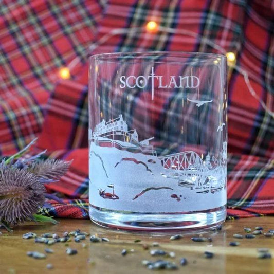 Whiskyglas Skyline Scotland - Gegraveerd - Glencairn Crystal Scotland by MoodCompanyNL