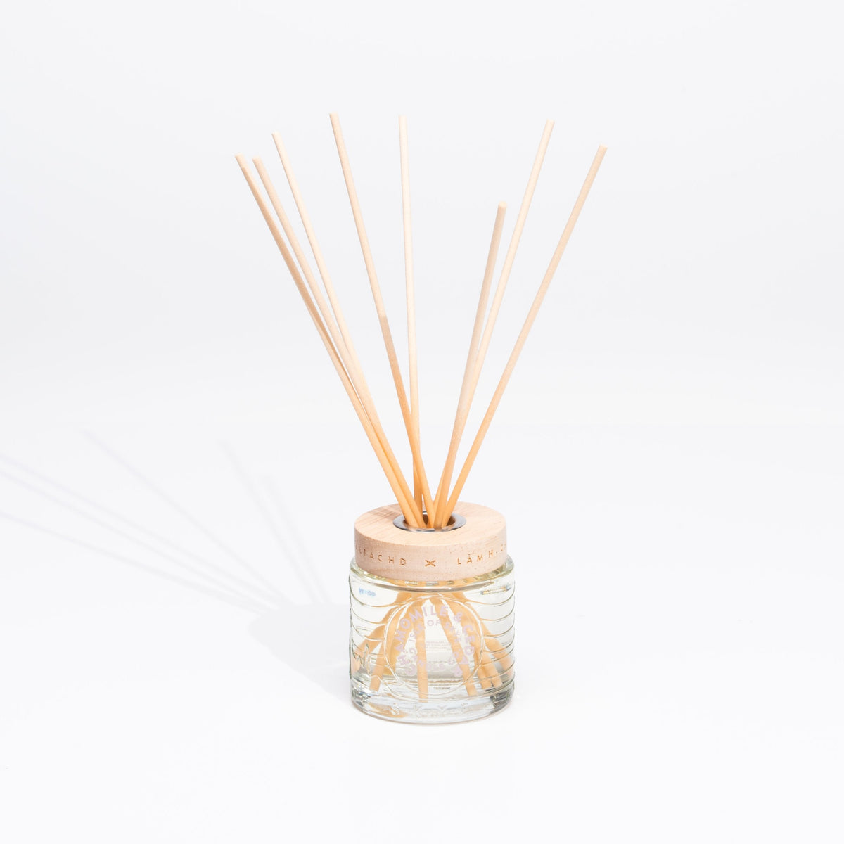 Reed Diffuser Chamomile & Cedar - Isle of Skye Candle Company
