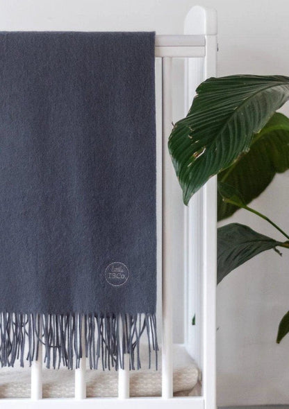 MoodCompanyNL - Babydekentje Donker Grijs - 75x110 - Lamswol - TBCo Scotland - 5055603599302