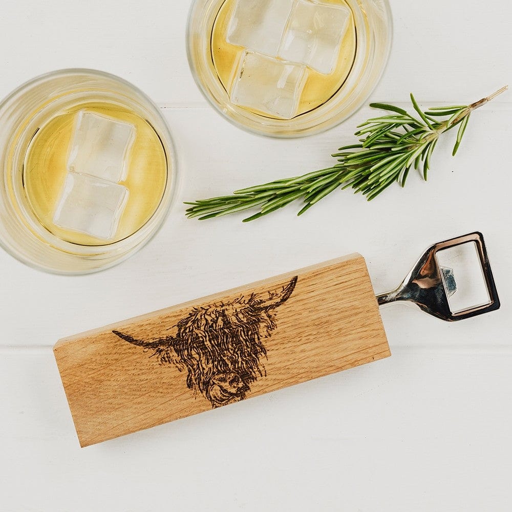 MoodCompanyNL - Flesopener Schotse Hooglander - Gegraveerd - Scottish Made - 5060426289880