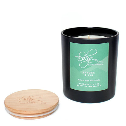 Geurkaars Den en Spar Large - 45 uur - Sojawas - Isle of Skye Candle by MoodCompanyNL