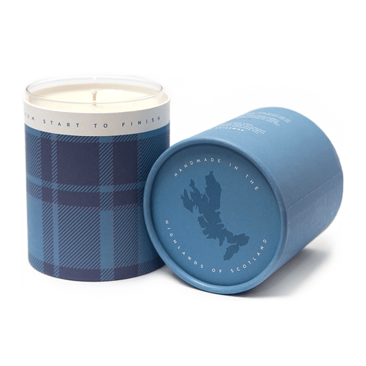 MoodCompanyNL - Geurkaars Scottish Bluebell Large - 45 uur - Sojawas - Isle of Skye Candle - 5060346381015