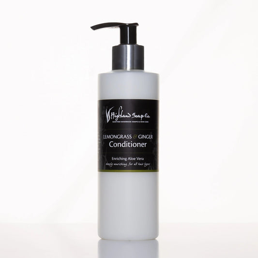 MoodCompanyNL - Lemongrass & Ginger – Fris & Pittig - Voedende Conditioner 250ml - 5060188000679