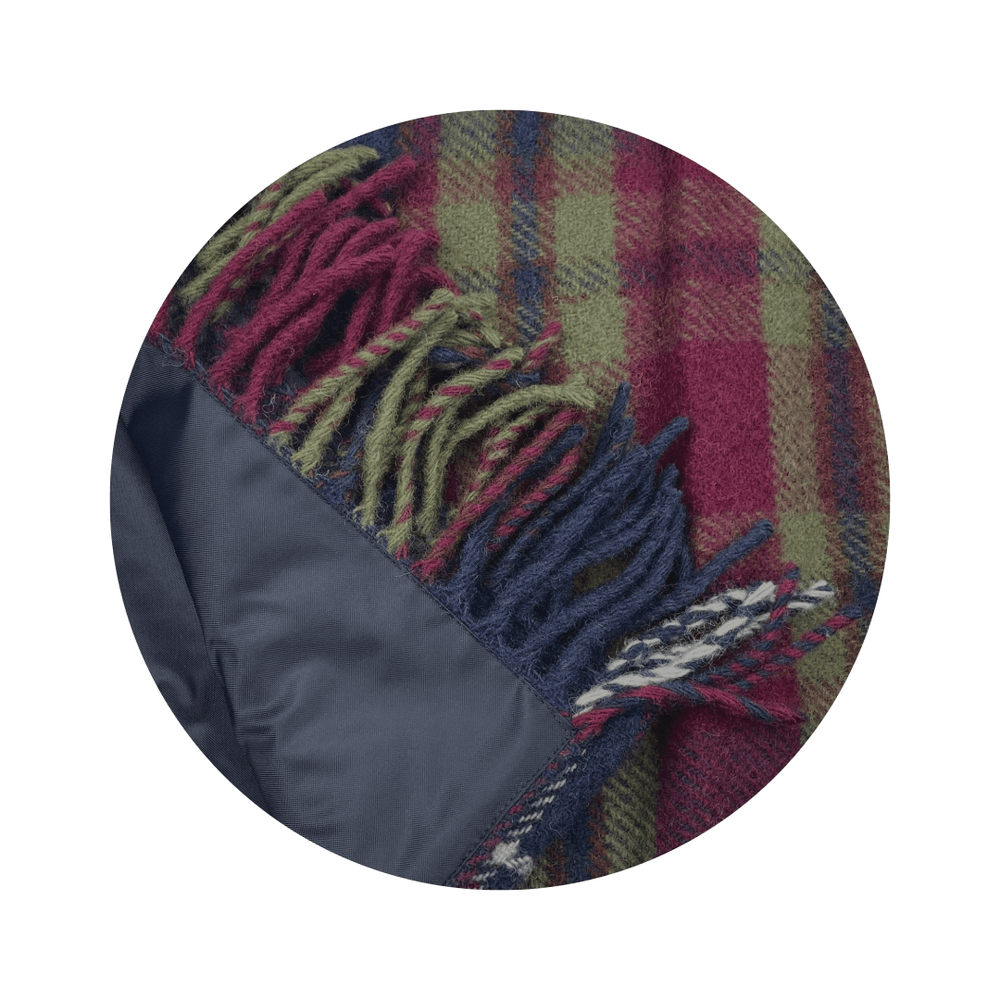 Mood_Company Picknickkleed Polo Tartan Morello - Wol - Waterdicht - 145x183cm - Tweedmill