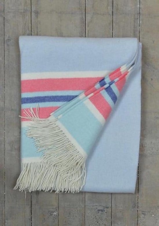 MoodCompanyNL - Plaid Zacht Blauw en Rood - 150x180 - Lamswol - TBCo Scotland - 5060445891118