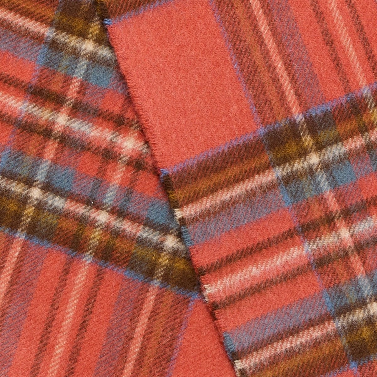 Mood Company - Sjaal Tartan Antique Royal Stewart - Merino Lamswol - 25 x 190 - Bronte by Moon - 6095646240266