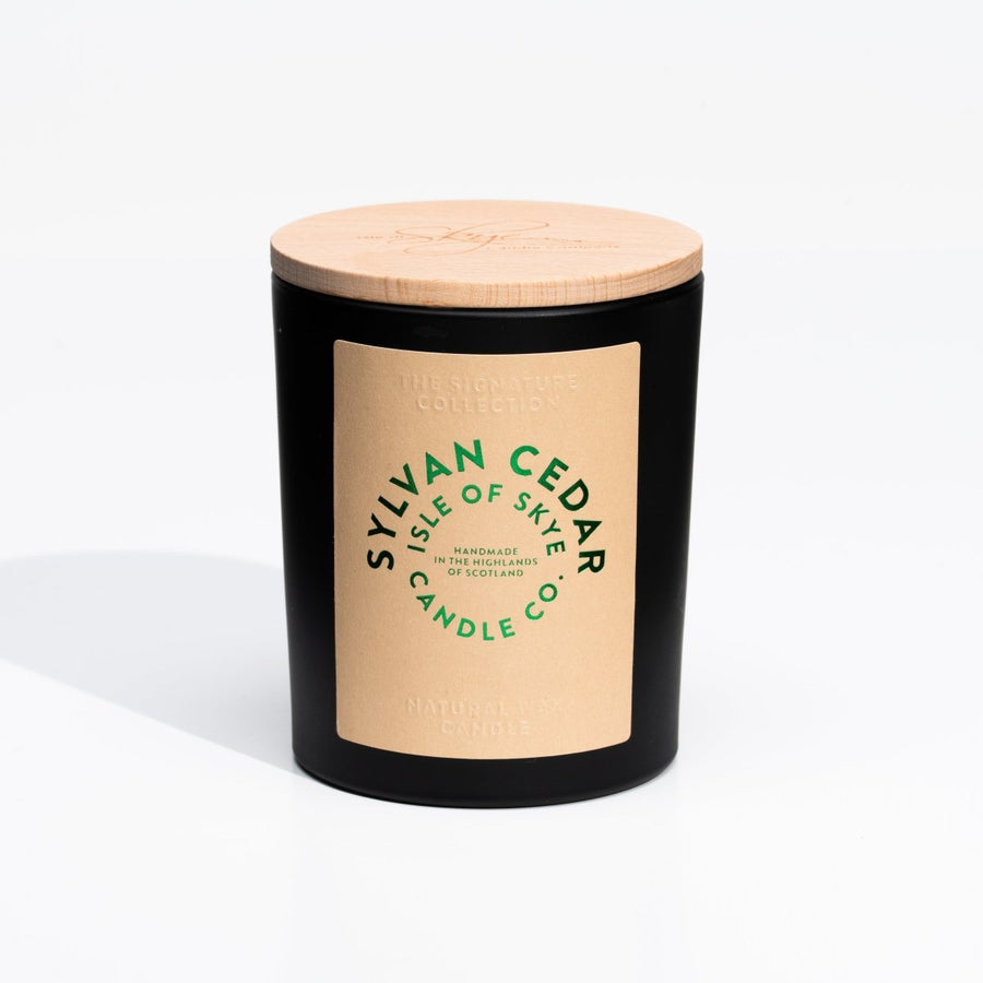 Mood Company - Sylvan Cedar Black Tumbler - 45 uur - Isle of Skye Candle Company - 6151218035040