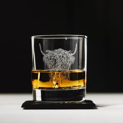 MoodCompanyNL - Whiskyglas Gegraveerd met Schotse Hooglander en leistenen onderzetter - Just Slate Company Scotland - 5060426287190